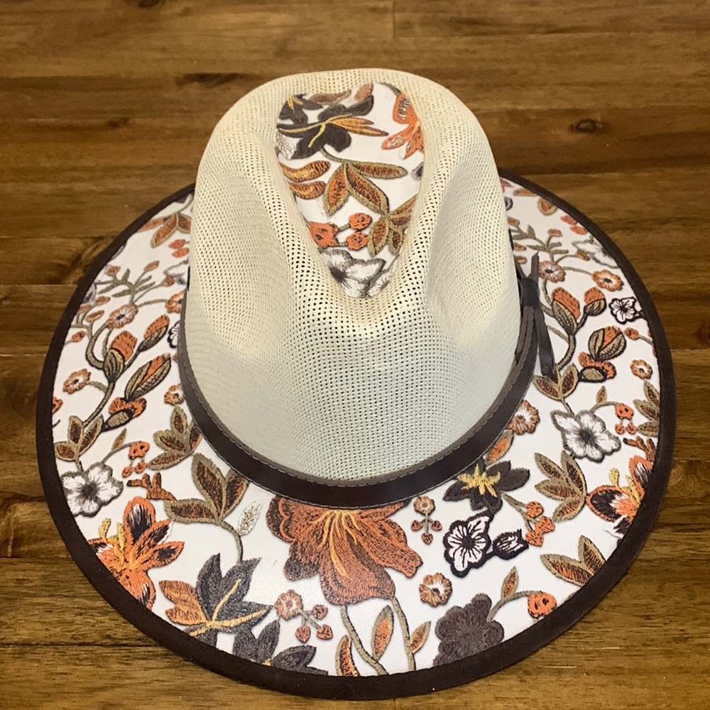 Women's hat. Size: M. Made in Alamos, Sonora, Mexico.